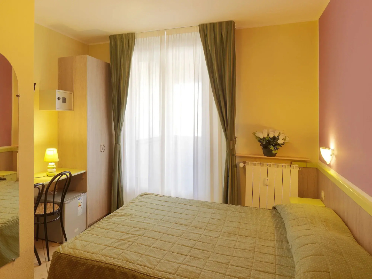 Photo - Hotel Arco Romana
