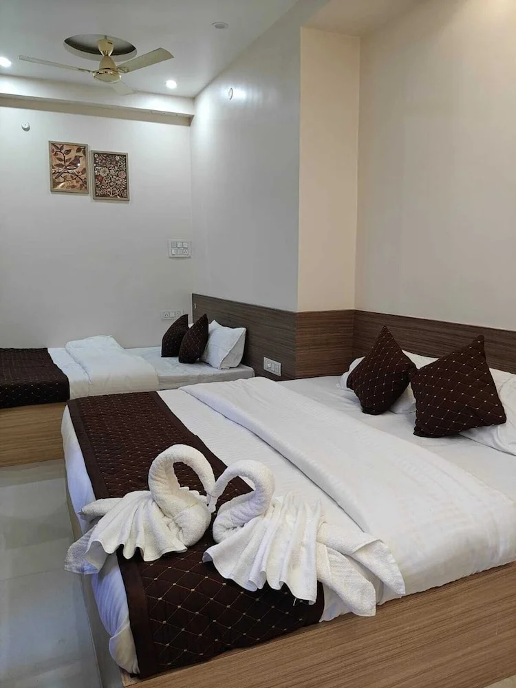 Glow Inn HomeStay