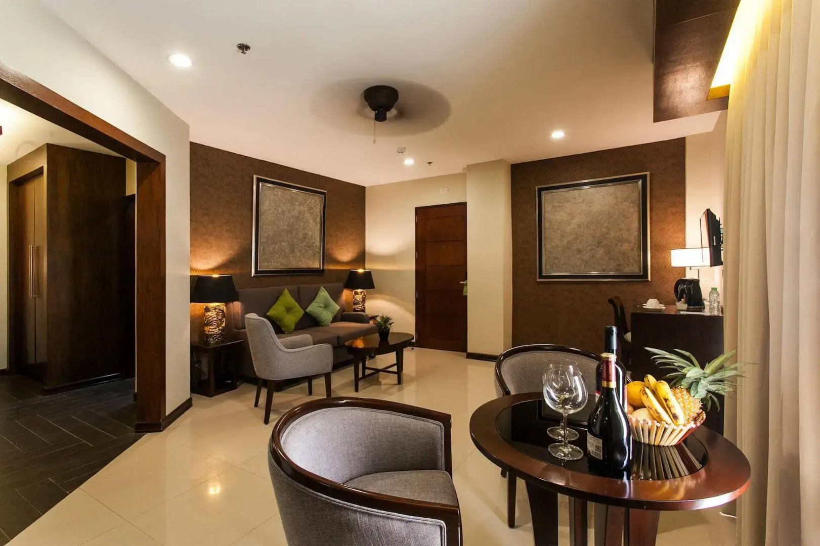 Photo - Cebu White Sands Resort and Spa