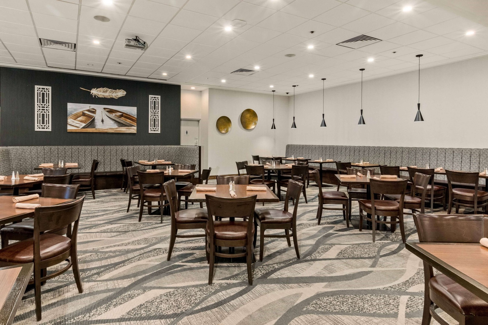 Photo - Best Western Premier Calgary Plaza Hotel & Conference Centre