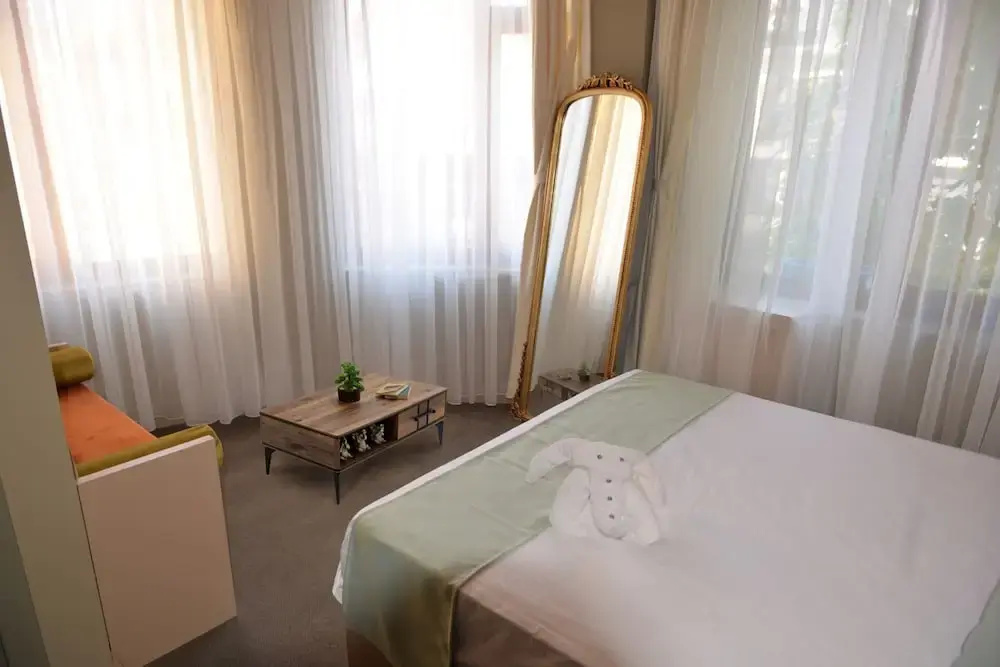 Photo - By Kinyas Hotel