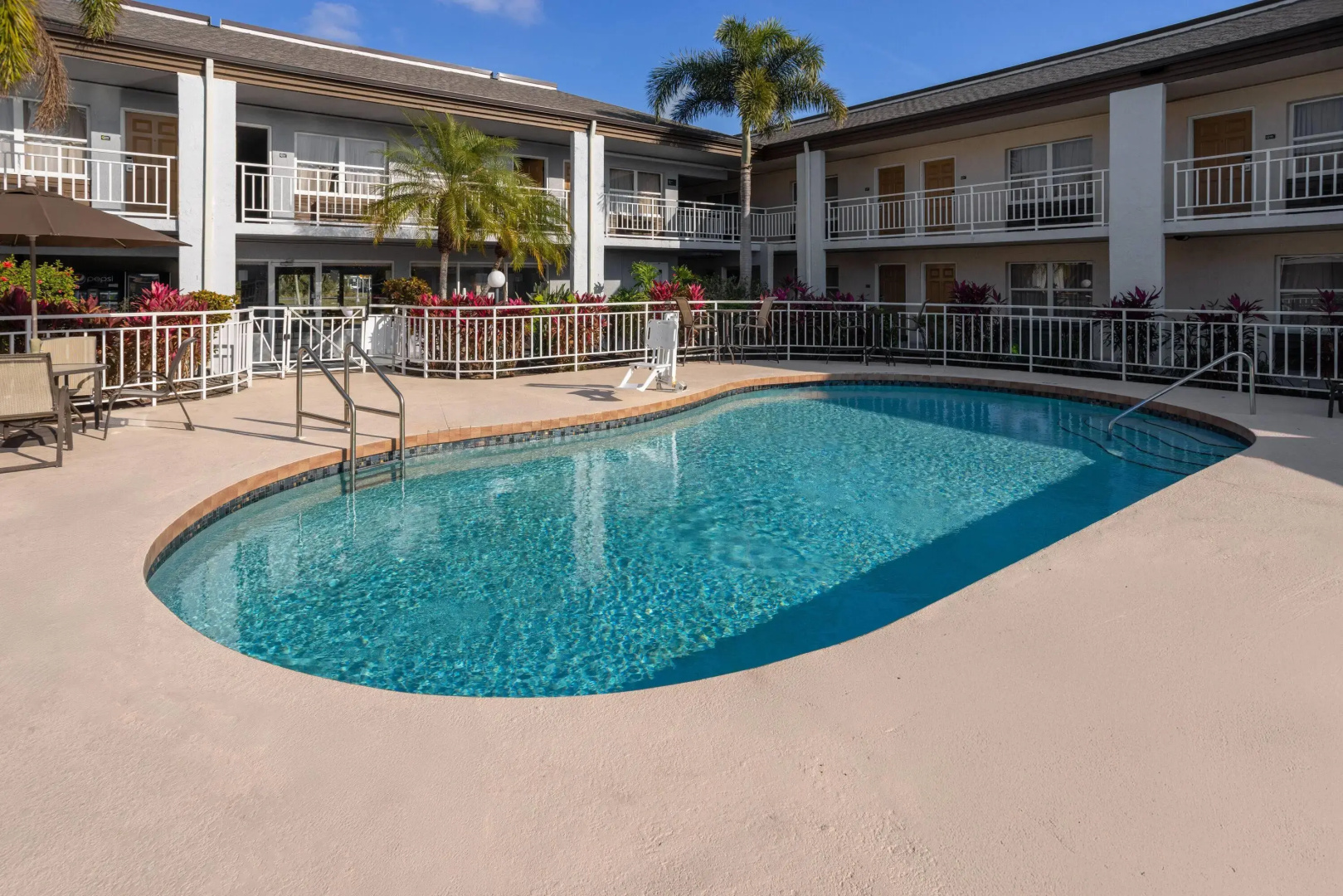 Foto - Super 8 by Wyndham Ellenton Bradenton Area
