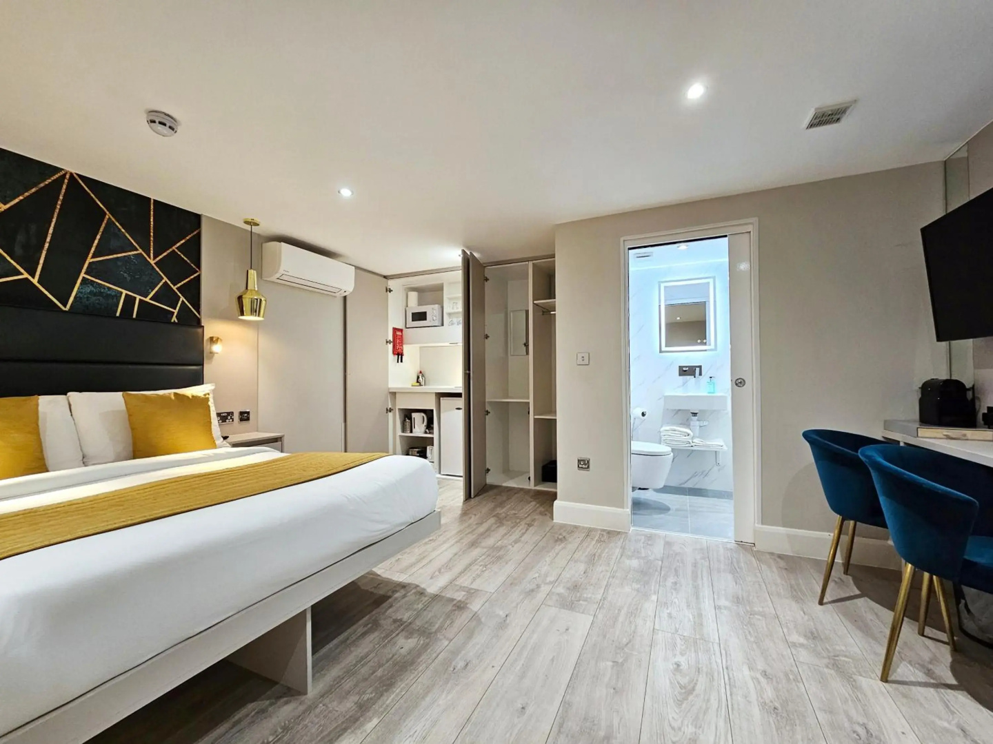 Photo - Nox Hotels Hyde Park