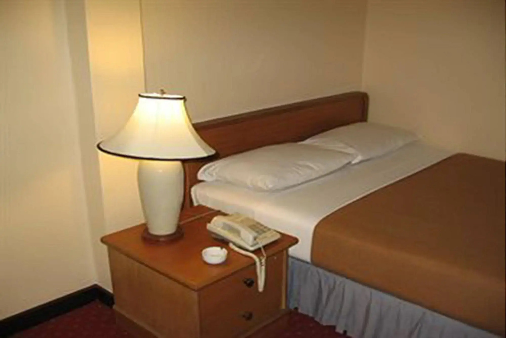 Foto - Wall Street Inn, Bangkok