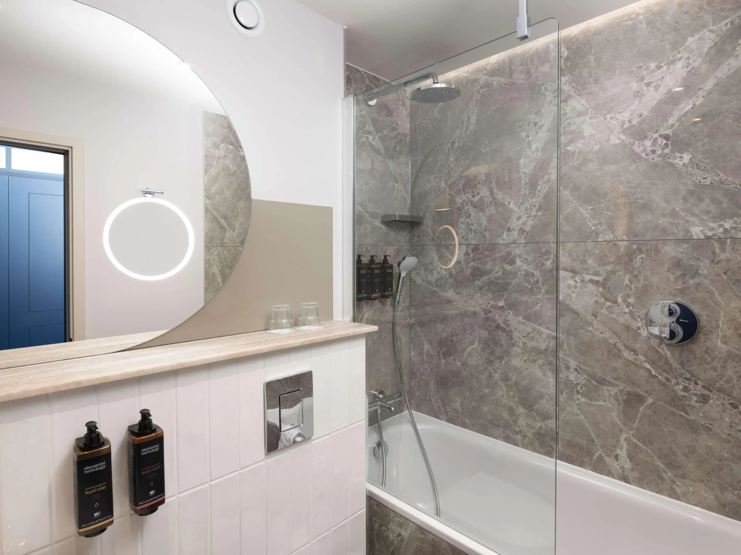 Photo - Mercure London Earls Court