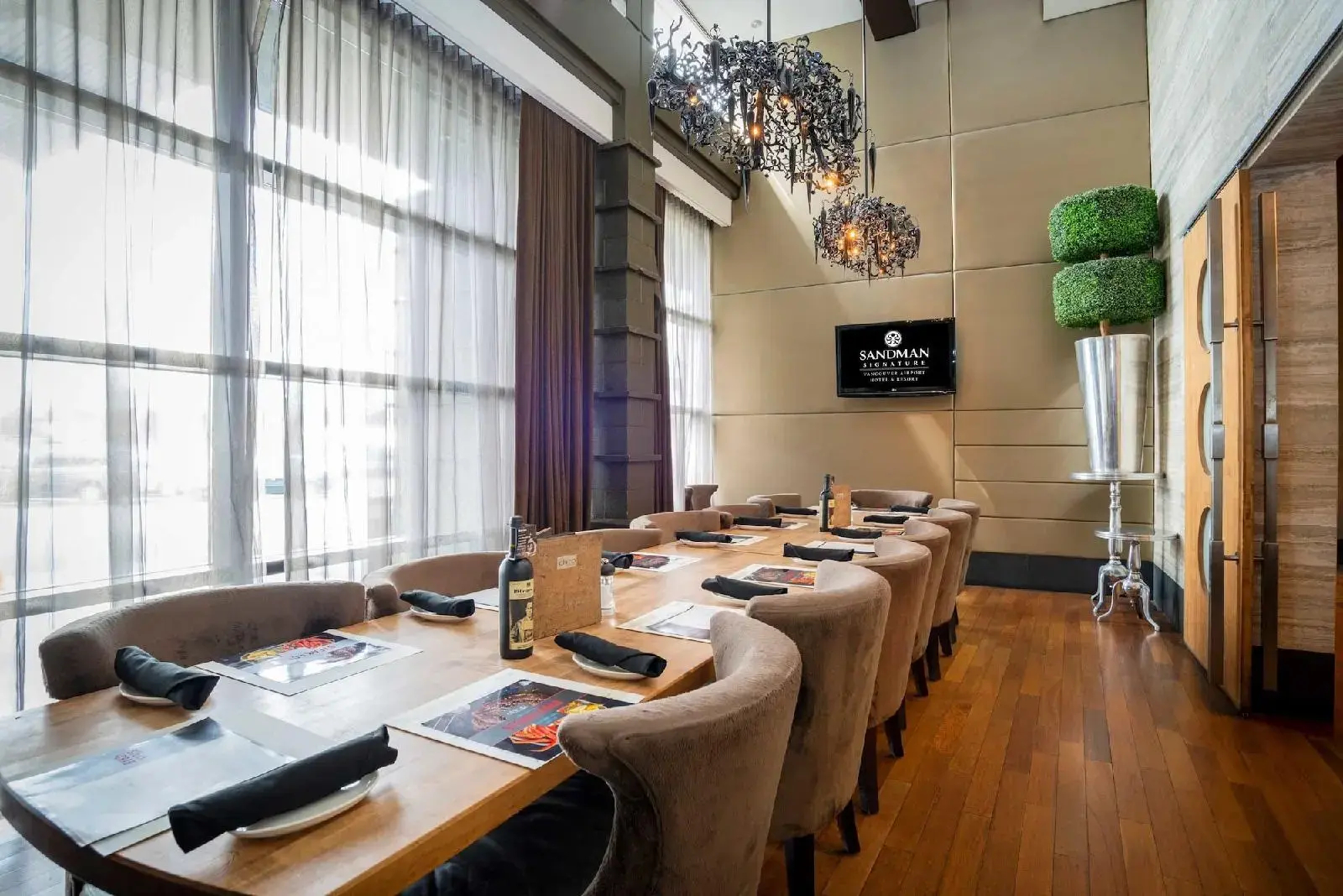 Foto - Sandman Signature Vancouver Airport Hotel & Resort