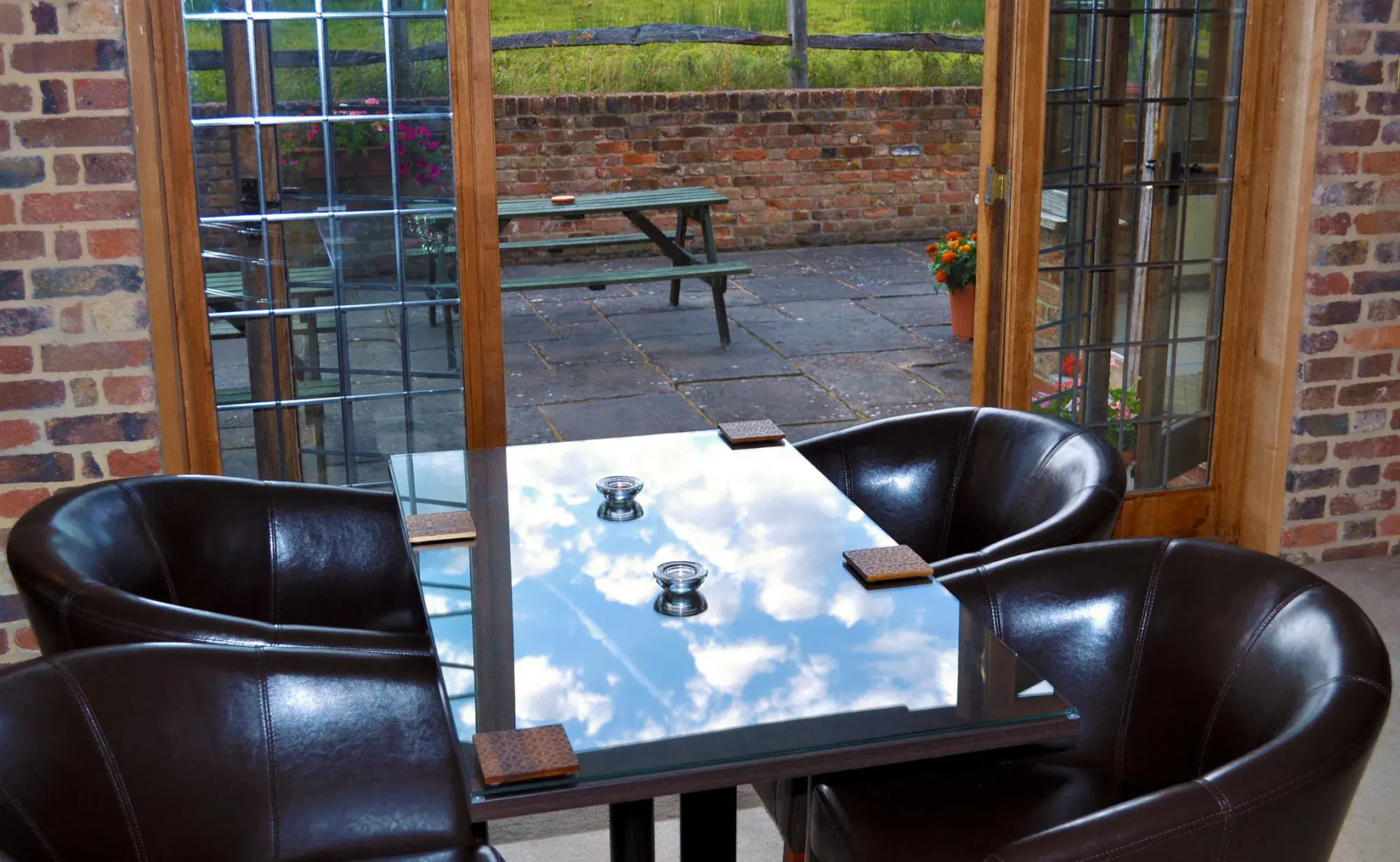 Photo - Little Foxes Hotel & Gatwick Airport Parking