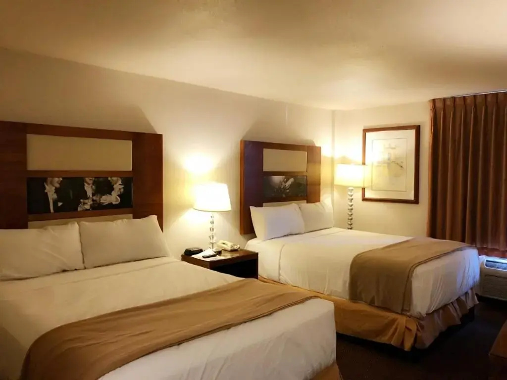 Photo - Sunrise Inn