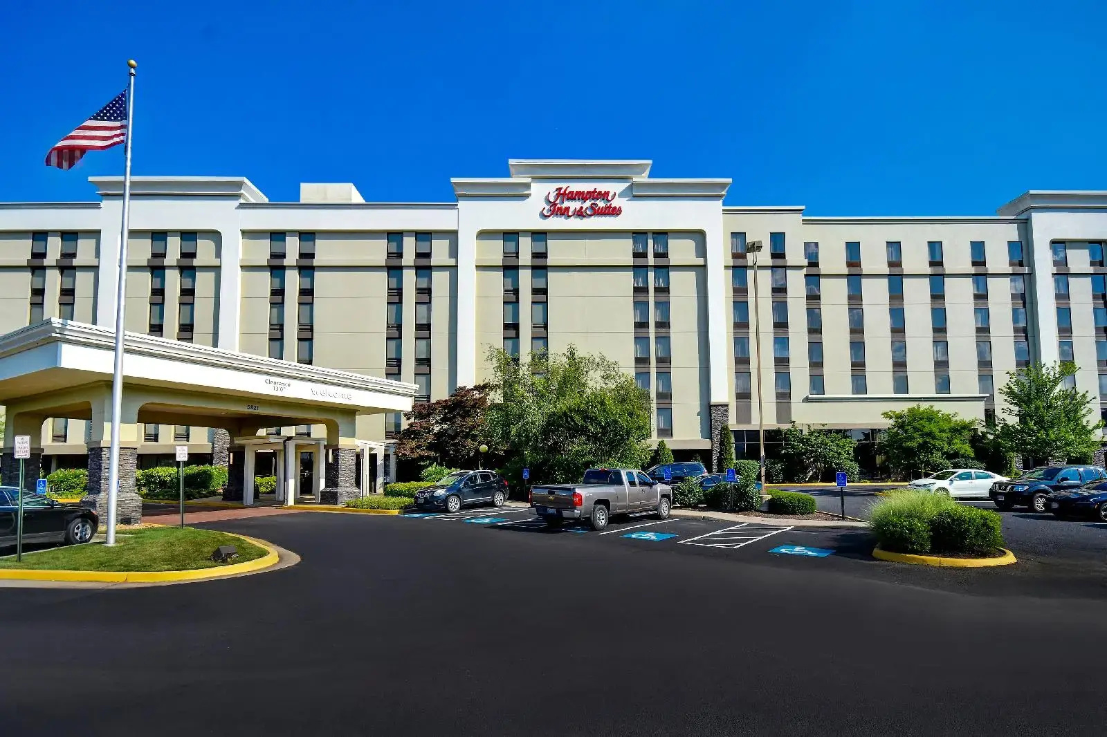 Photo - Hampton Inn & Suites Alexandria Old Town Area South
