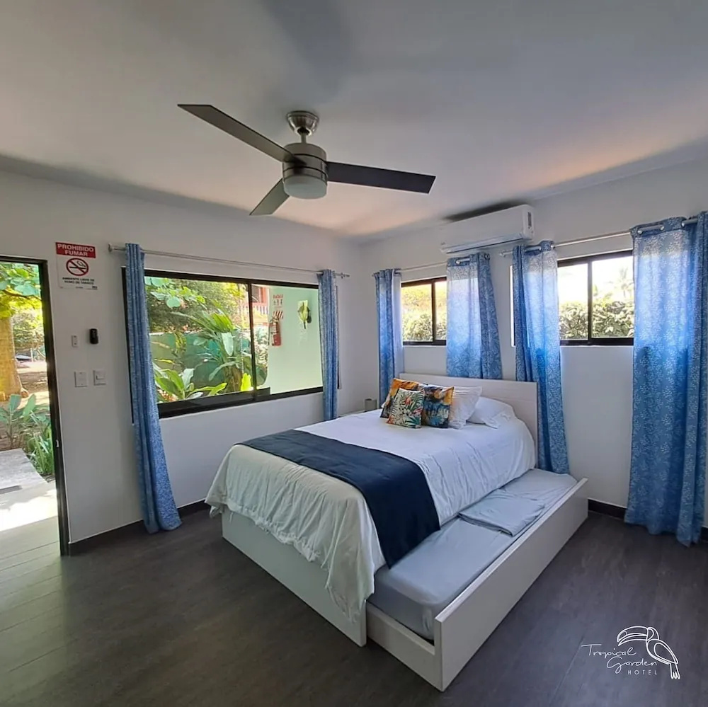 Photo - Tropical Garden Hotel