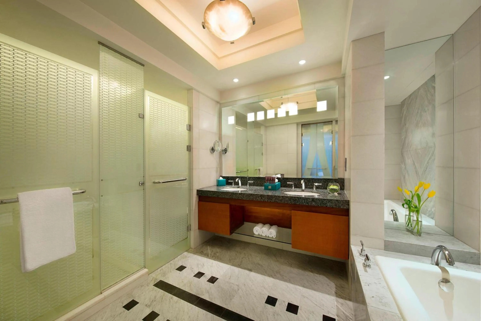 Photo - The Nile Ritz-Carlton, Cairo