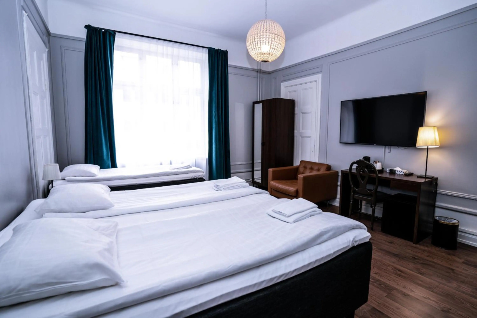 Foto - Queen's Hotel by First Hotels