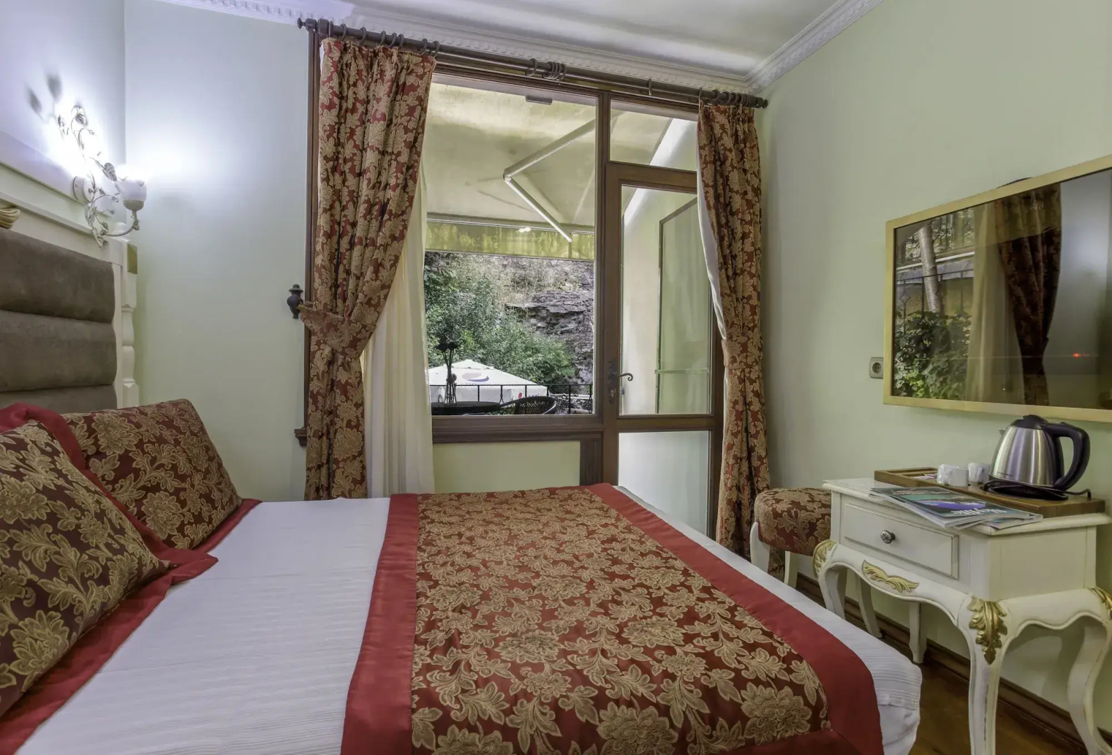 Photo - Sphendon Hotel
