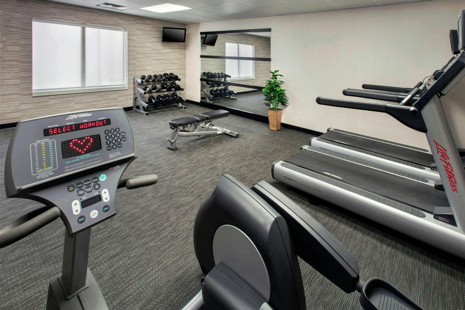Foto - Courtyard by Marriott Newark Liberty International Airport
