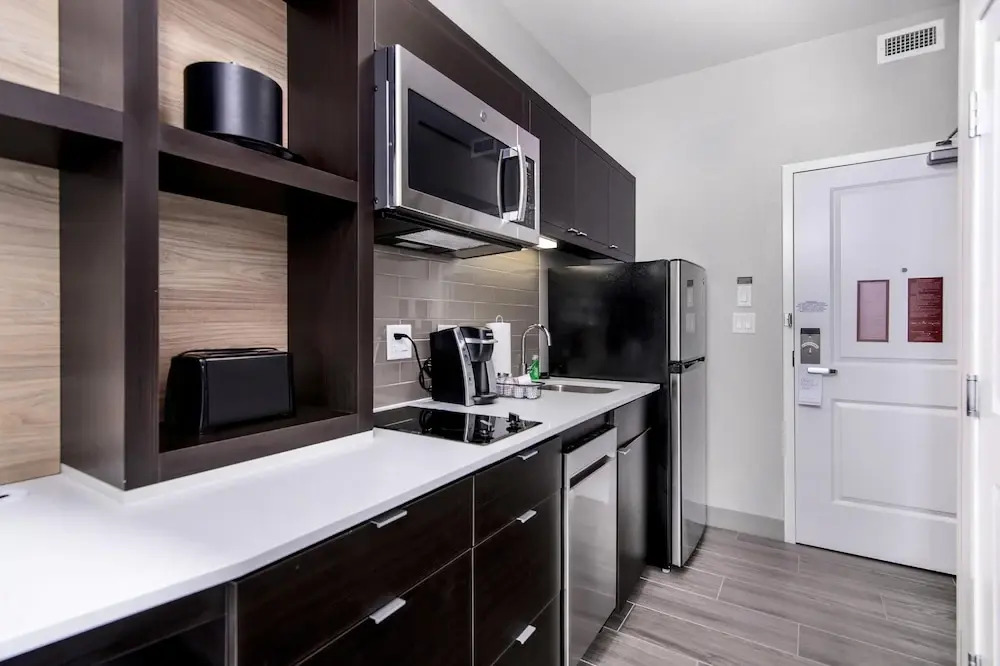 Photo - TownePlace Suites by Marriott Houston Hobby Airport