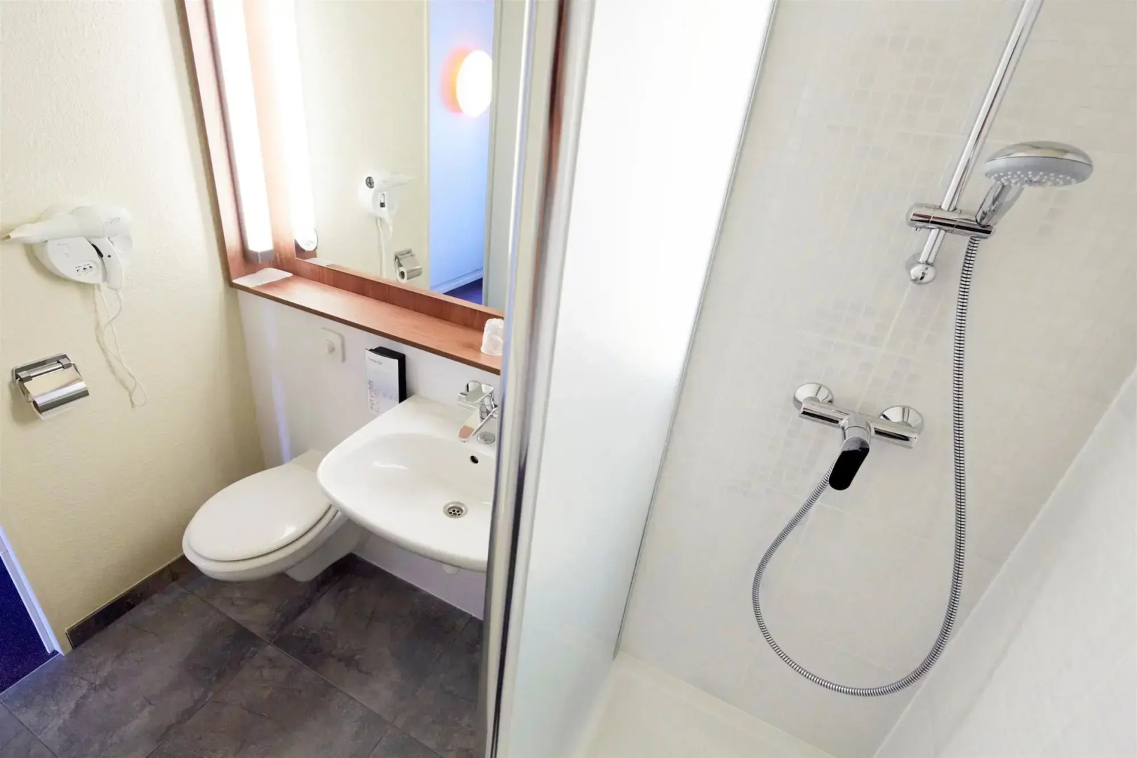 Foto - Campanile Poitiers - Site du Futuroscope