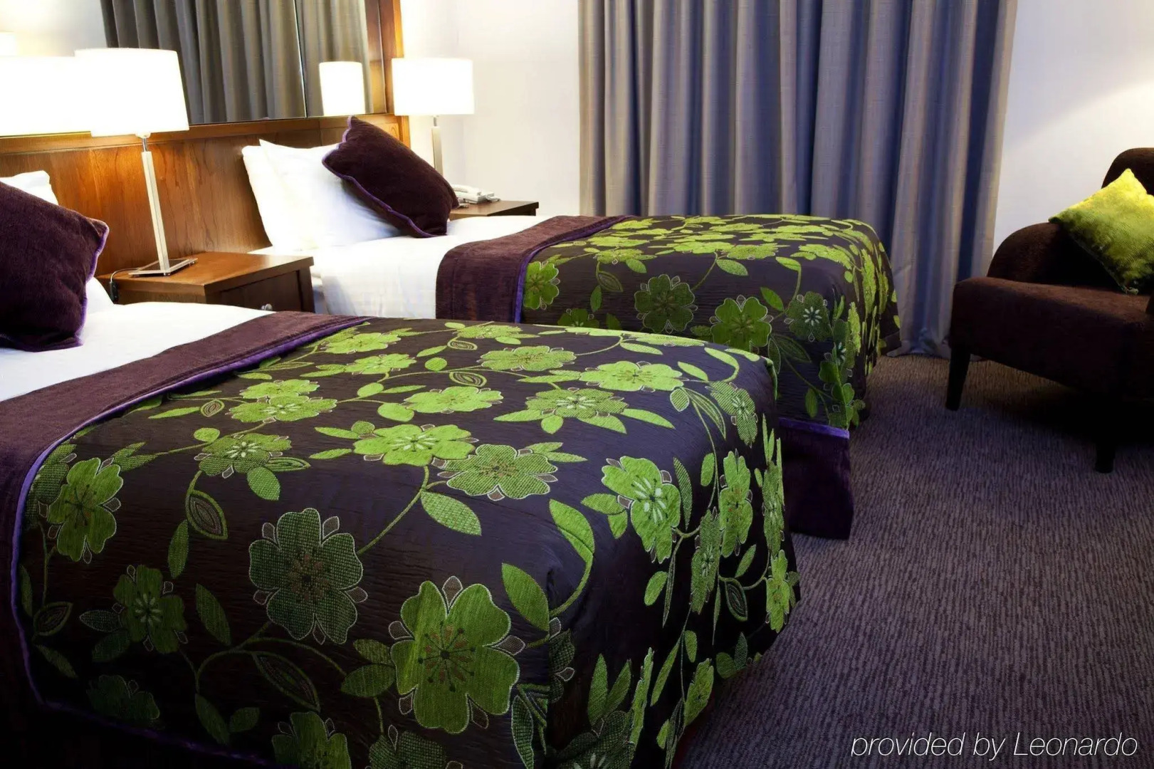 Photo - Camden Court Hotel