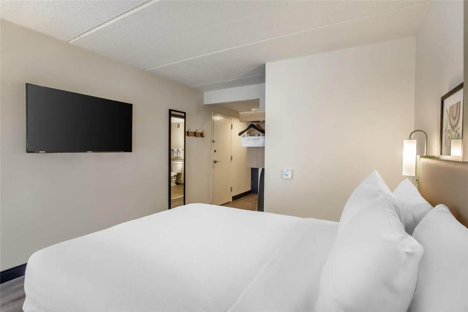 Photo - Spark by Hilton Atlanta Airport South College Park