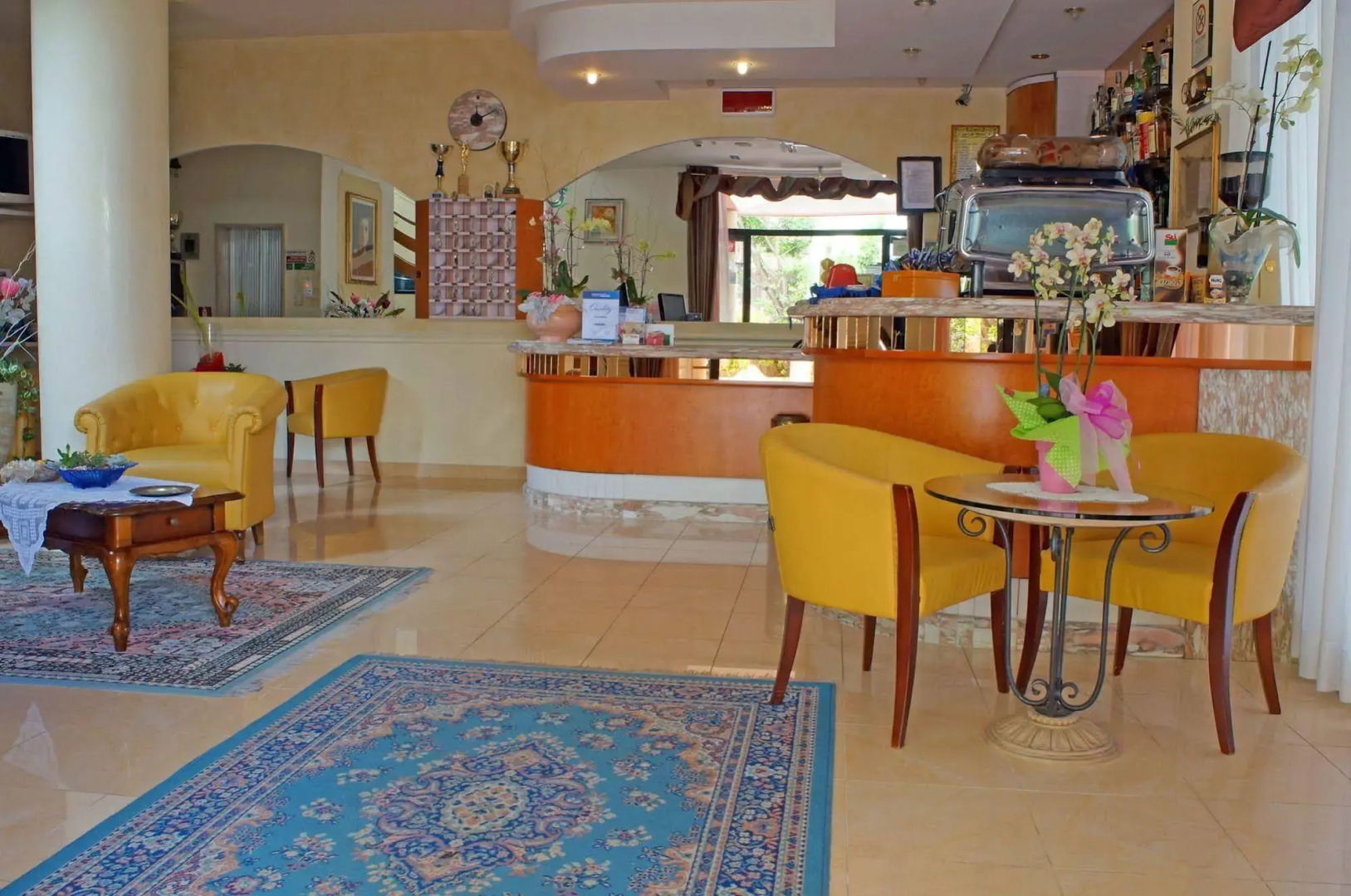 Foto - Hotel River fronte mare con piscina