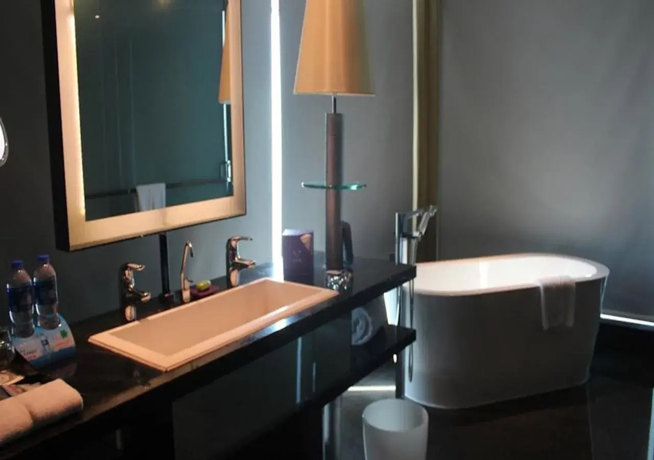 Photo - voco Suites Shenzhen Huanggang by IHG