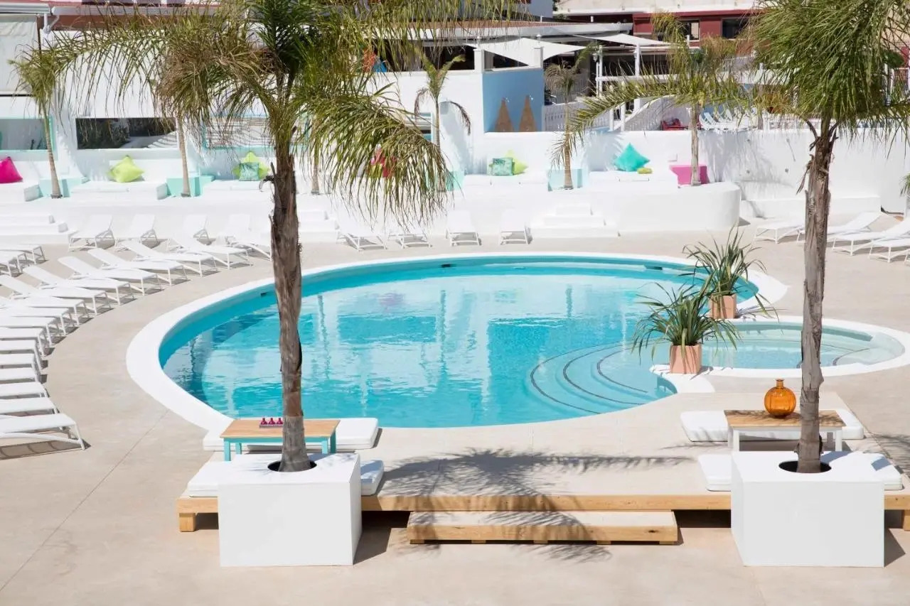 Photo - ENDLSS BEACH & DISCO HOTEL IBIZA Adults Only