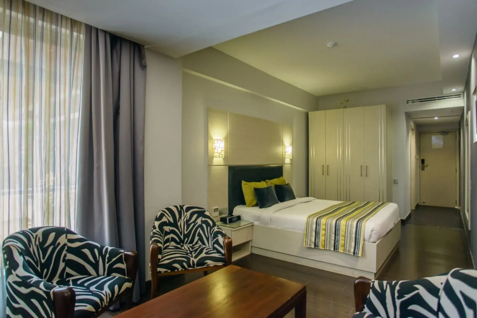 Photo - Cloud Hotel & Suites