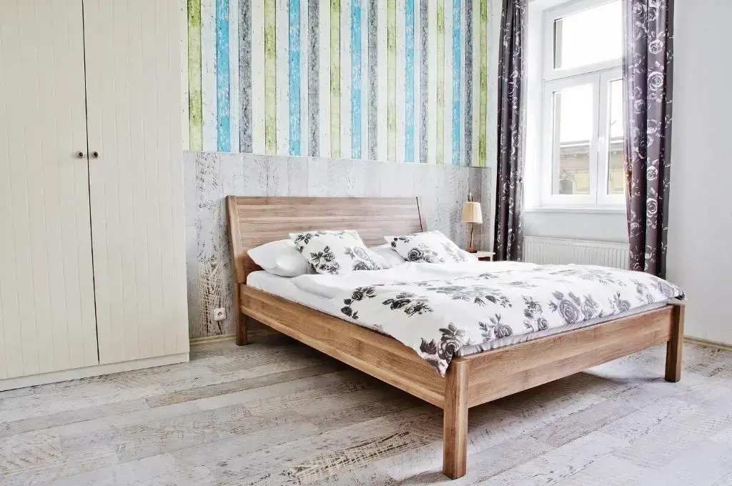 Photo - Royal Court Legerova