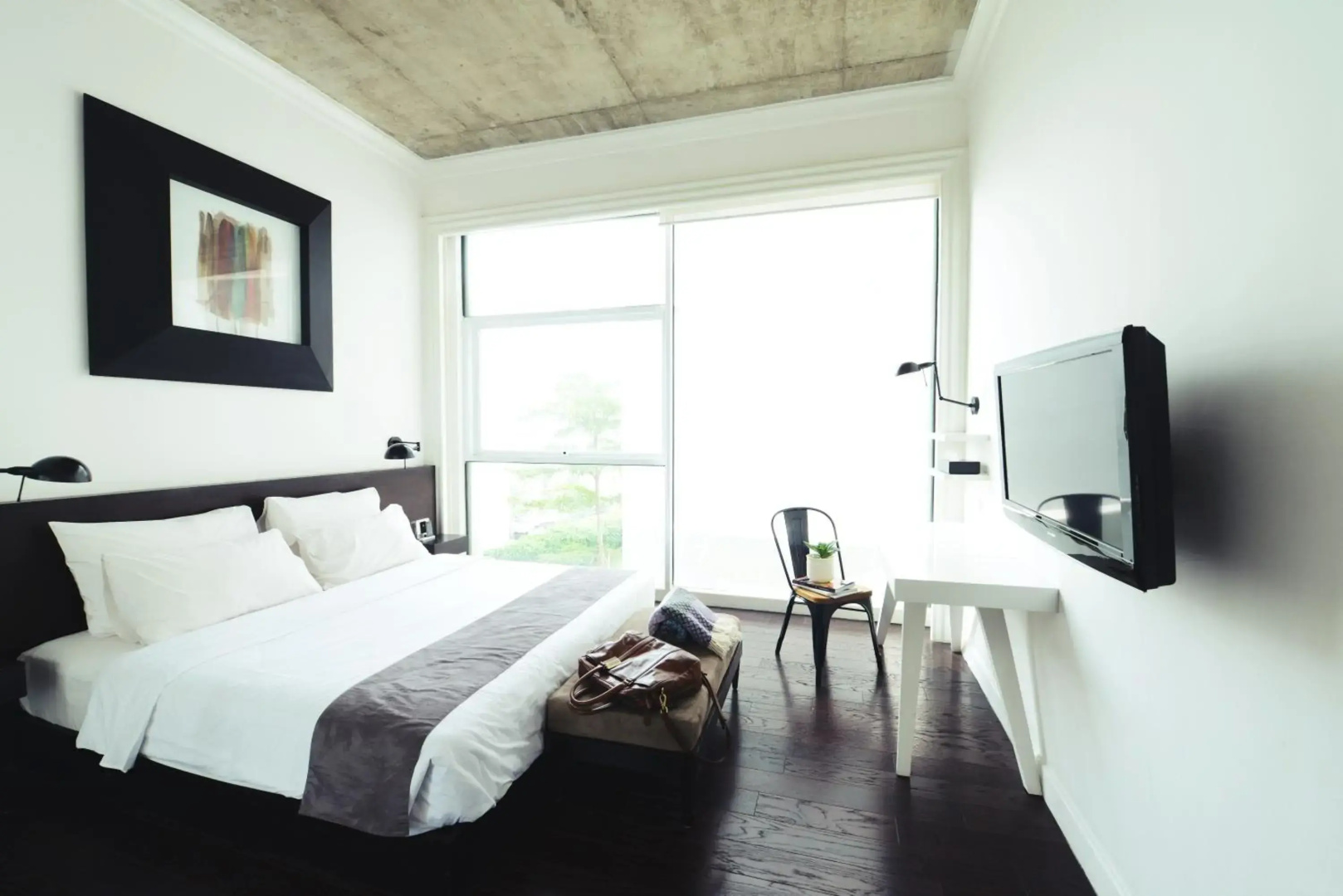 Photo - Morrissey Hotel