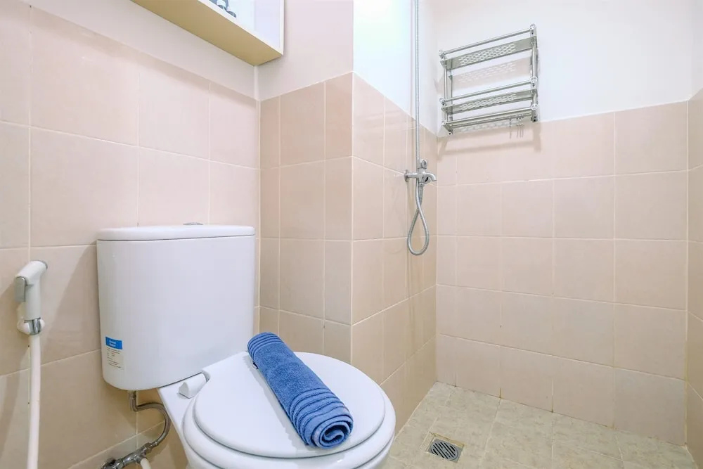 Nice and Comfort 2BR at Podomoro Golf View Apartment