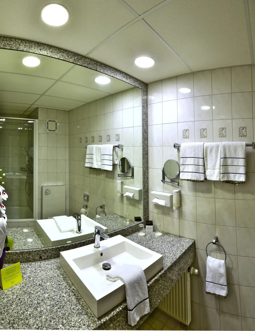 Foto - NOVINA HOTEL Südwestpark Nürnberg