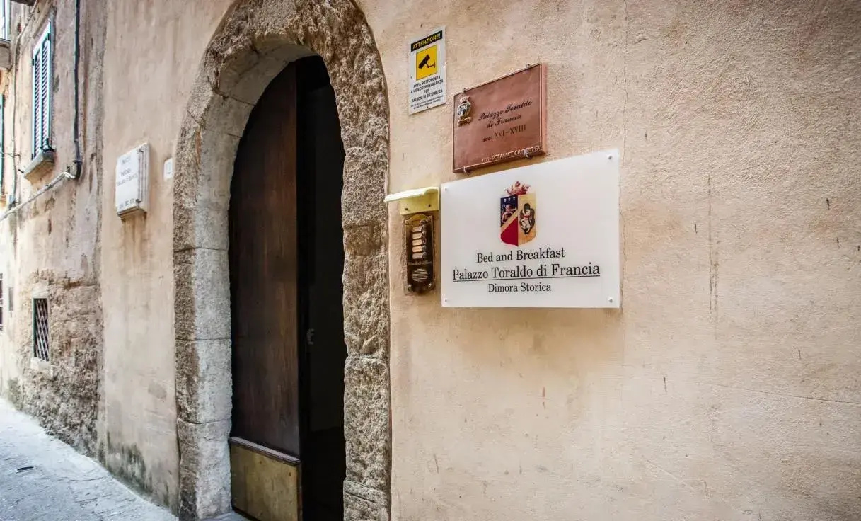 Photo - Palazzo Toraldo di Francia