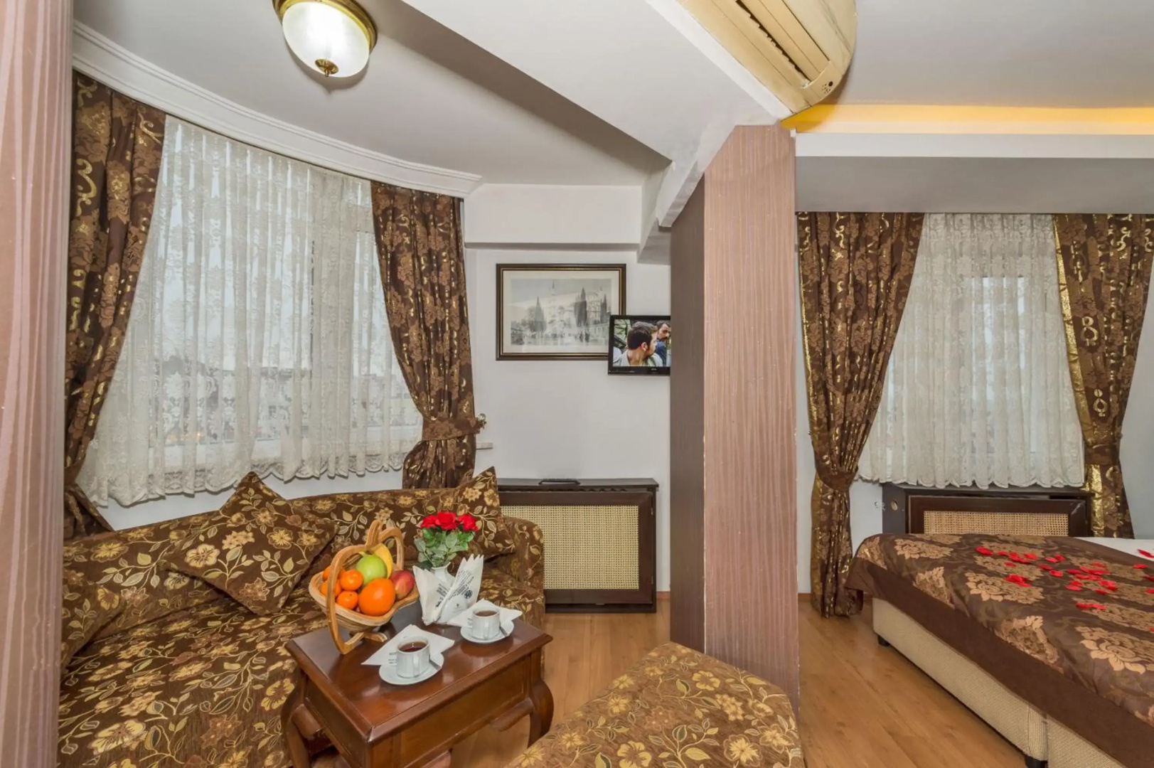 Foto - Kuran Hotel International