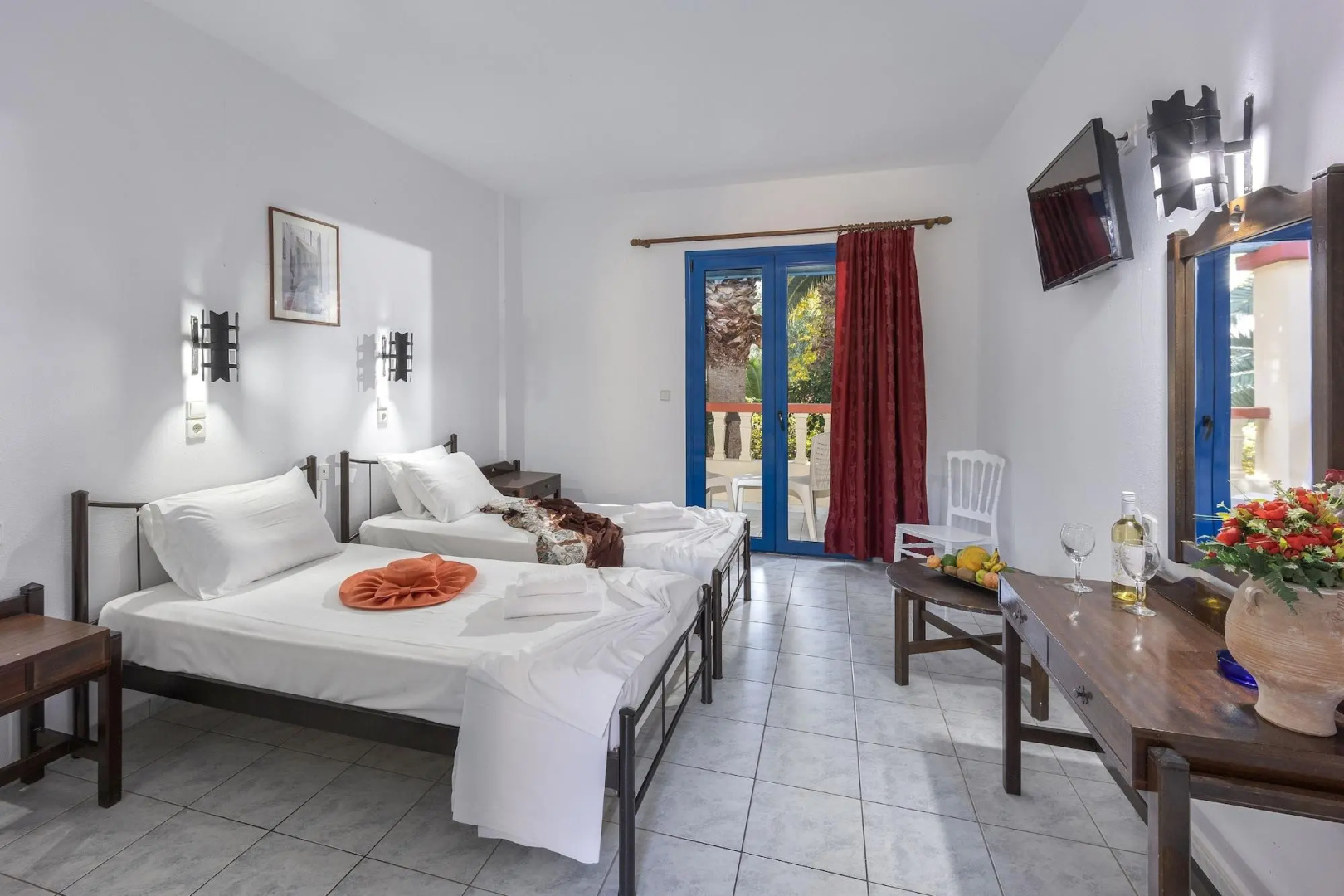 Photo - Palm Bay Hotel