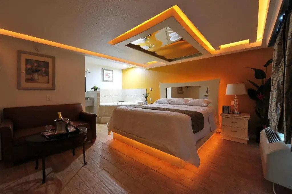 Photo - Romantic Inn & Suites