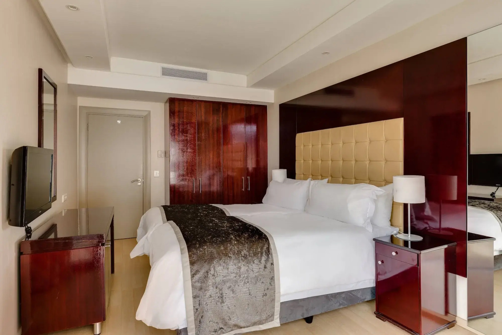 Photo - Protea Hotel by Marriott Cape Town North Wharf