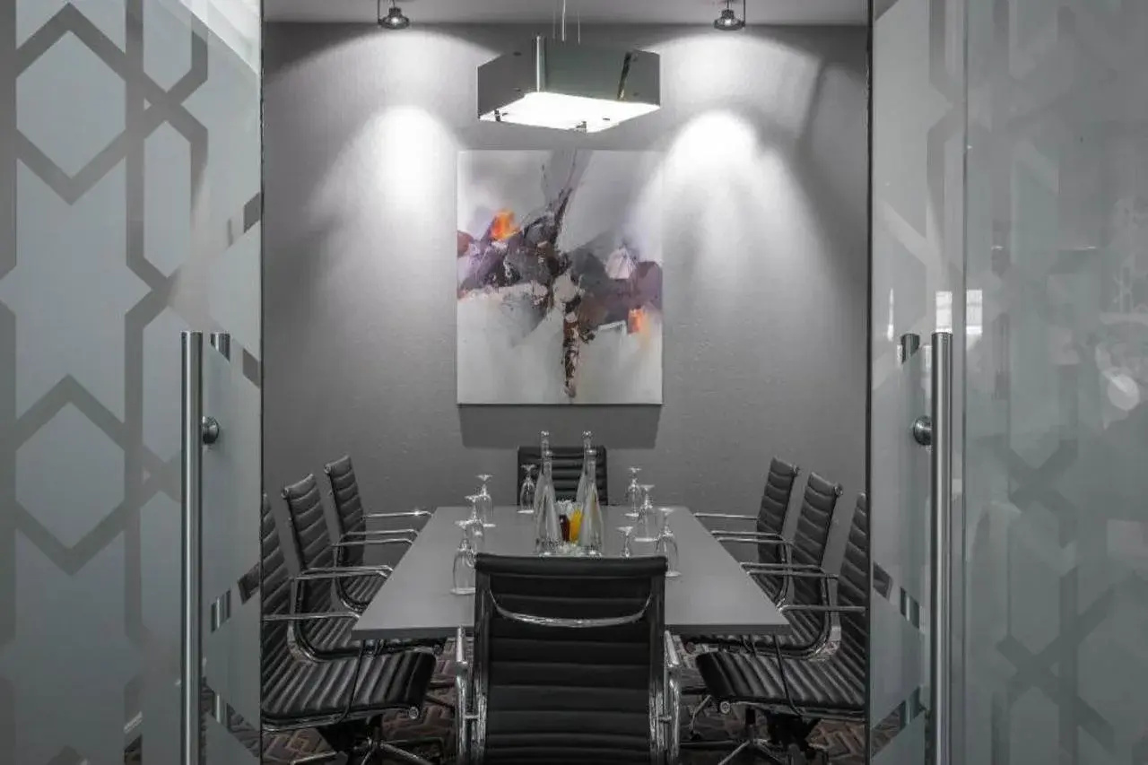 Photo - Maldron Hotel Dublin Airport
