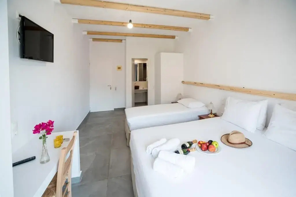 Photo - Ifestia Hotel Santorini