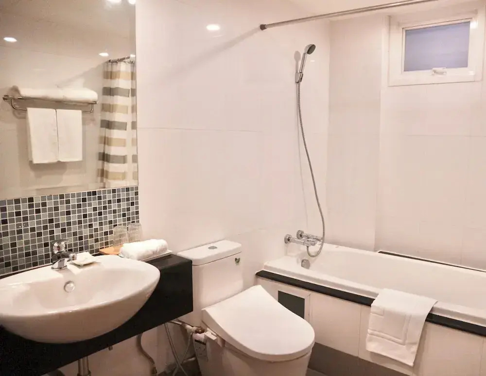 Foto - ICON NARINDRA SUITES HOTEL Sukhumvit Bangkok Thailand 50sqm to 90sqm Rooms & FREE Minibar