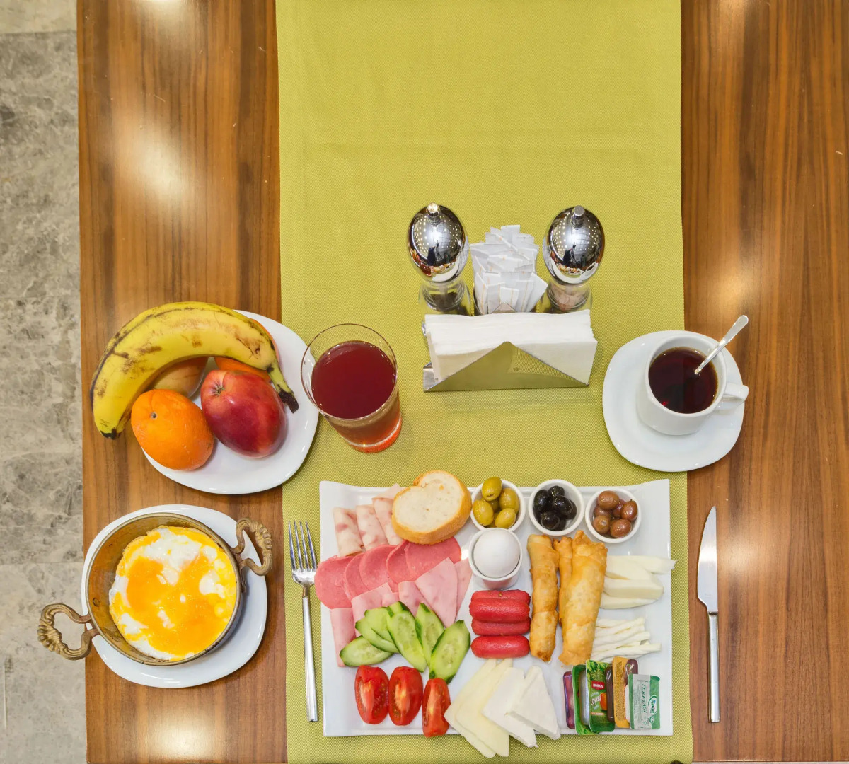 Photo - Darkmen Hotel 2