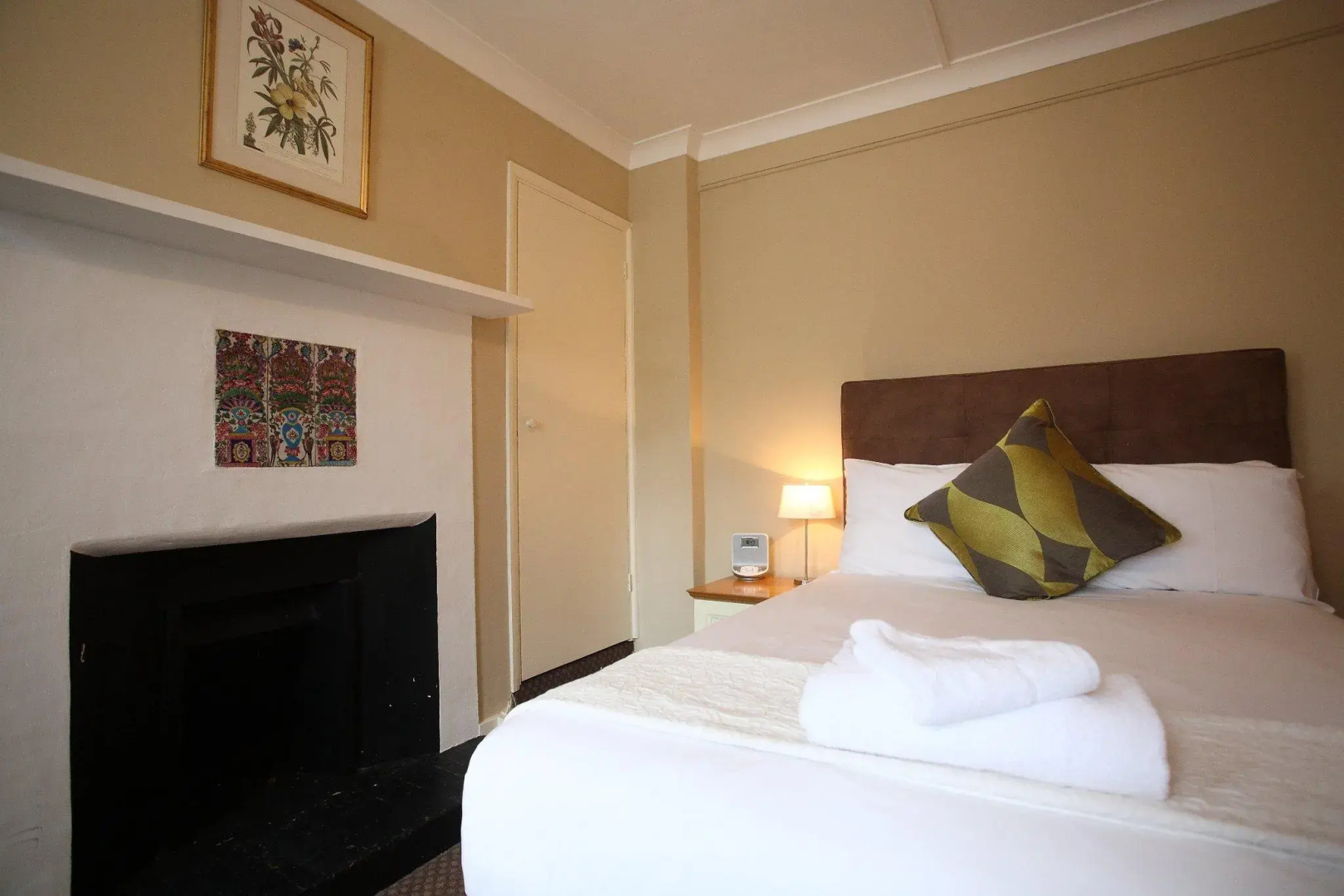 Photo - Barnett Hill - Luxury Hotel