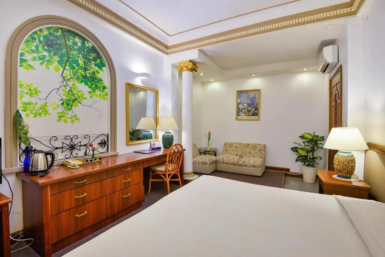 Photo - The Spring Hotel