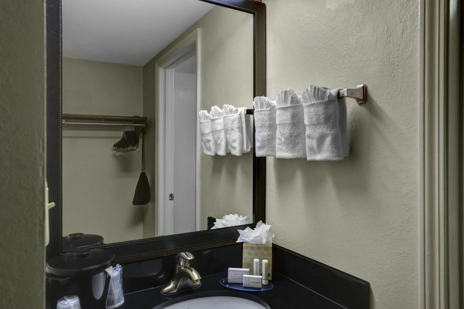 Photo - Fairfield Inn & Suites by Marriott Atlanta Alpharetta