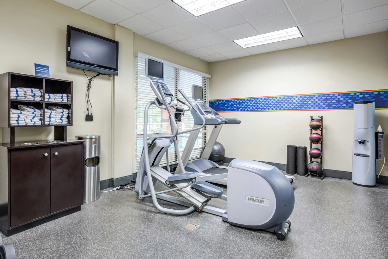 Photo - Hampton Inn & Suites Westford-Chelmsford