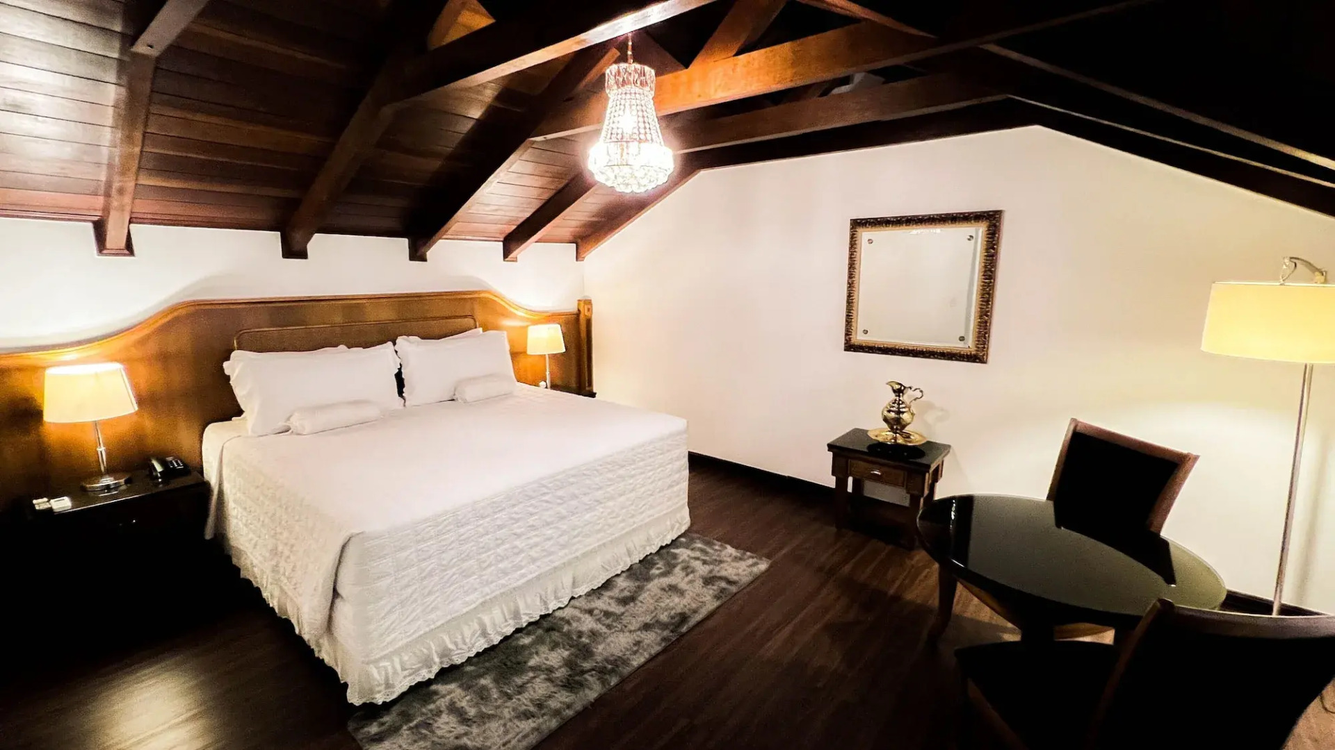 Foto - Johnscher by SJ - San Juan Curitiba