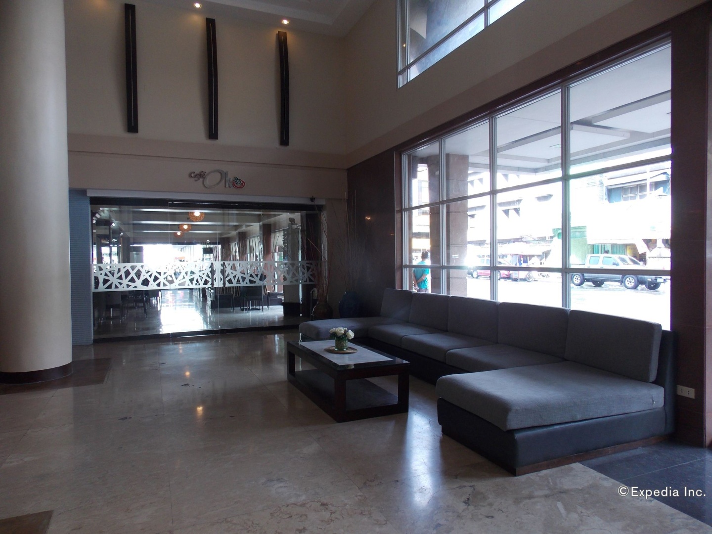 MO2 Westown Hotel Bacolod - Downtown