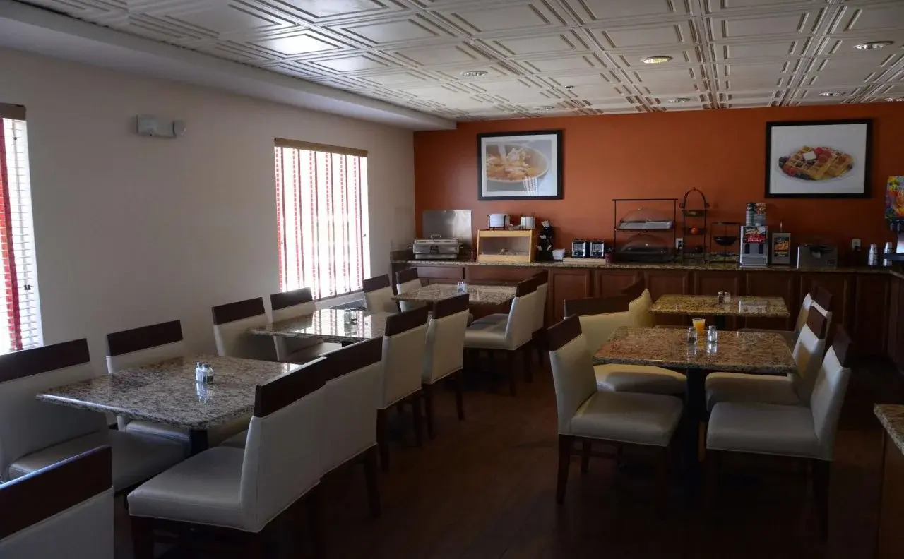 Photo - Best Western Joliet Inn & Suites