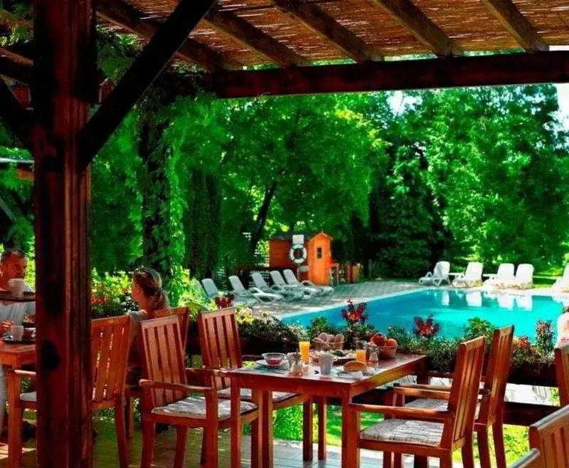 Photo - Normafa Hotel & Retreat