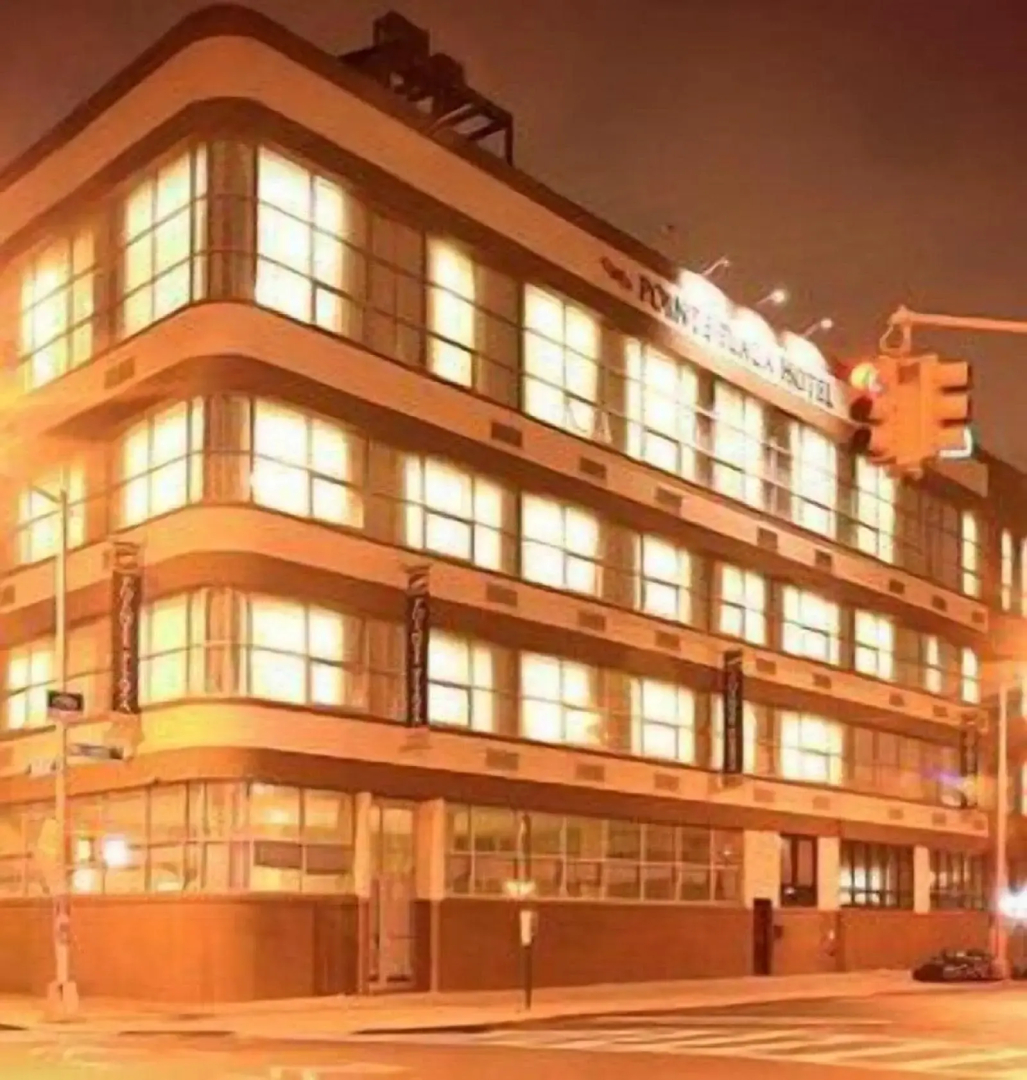 Photo - Pointe Plaza Hotel