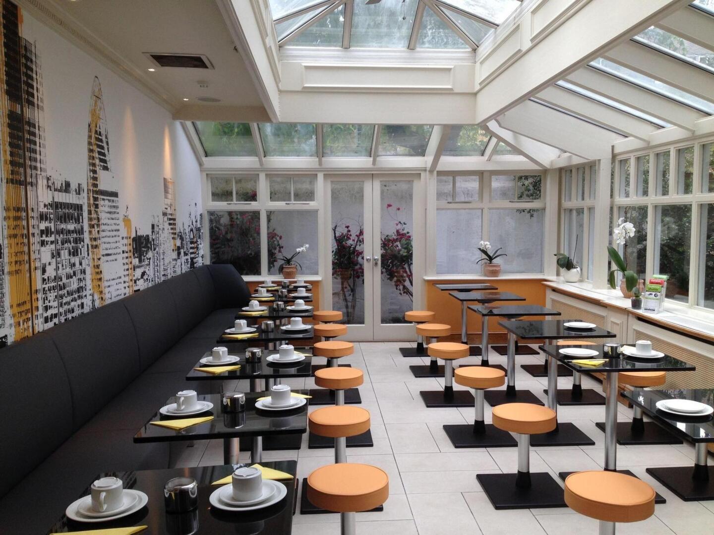 Photo - Henley House Hotel