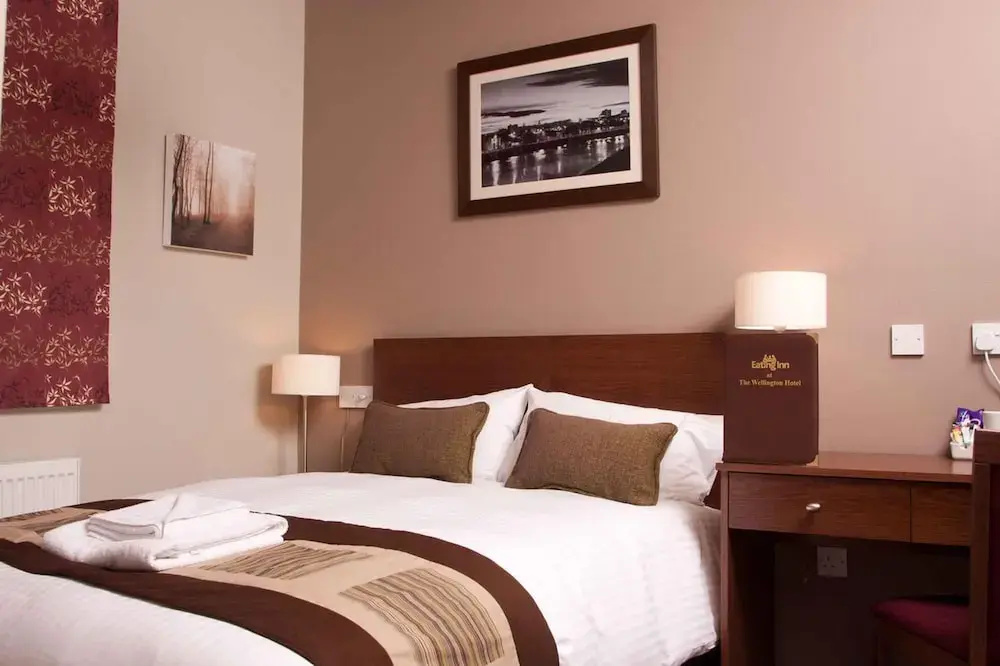 Photo - Wellington Hotel by Greene King Inns